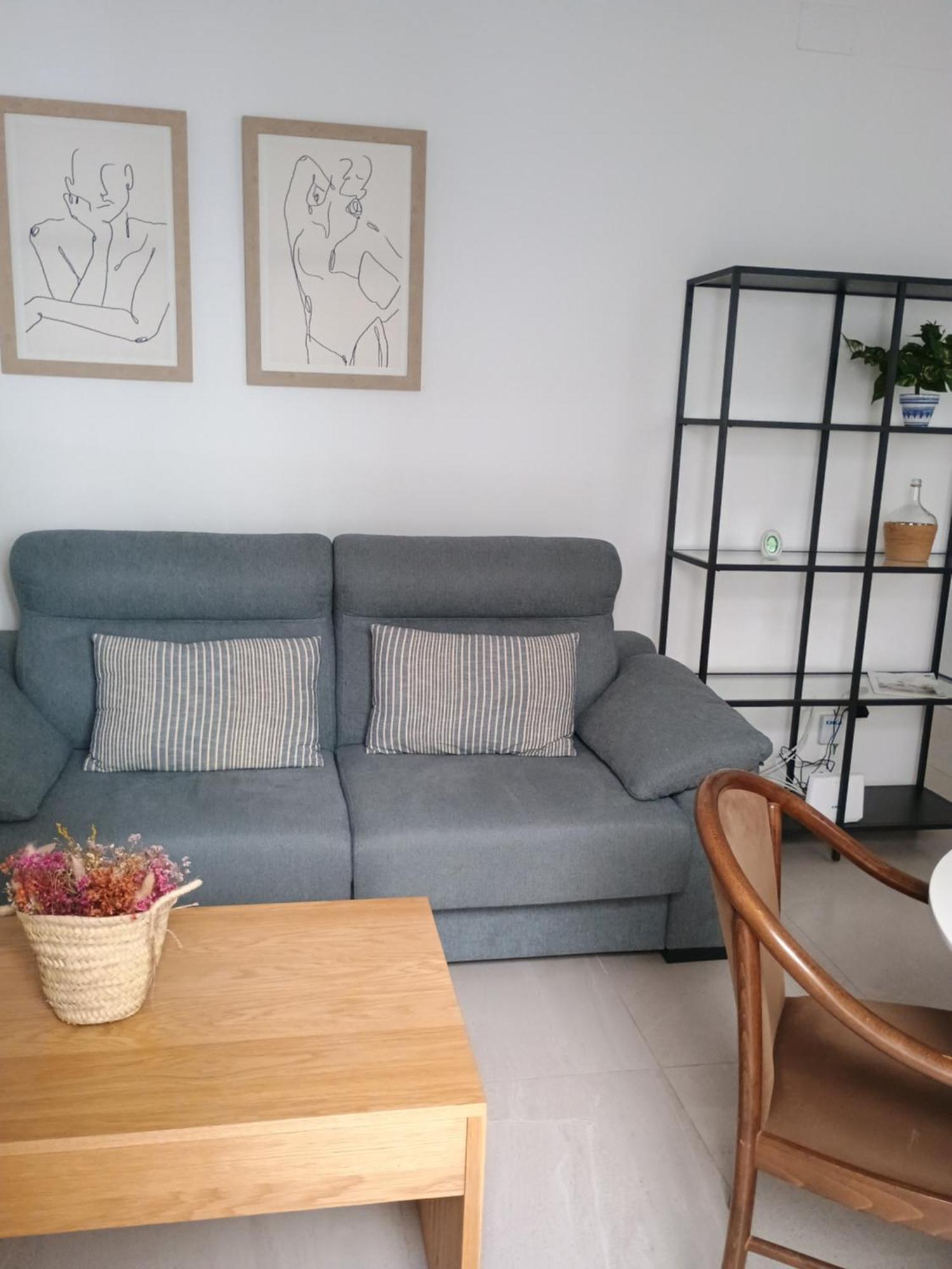 Mensaque Triana, 2 *